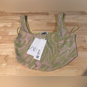 NWT Zara crop top in size medium. See pictures for details. Brand new w/tags